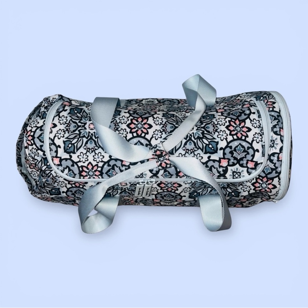 Vera Bradley Bag Lighten Up Active Duffel NWOT Lisbon‎ Medallion SALE 1/2 OFF